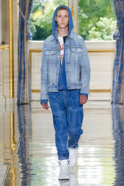 Look 14